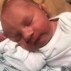 Meet your Posher, Lois